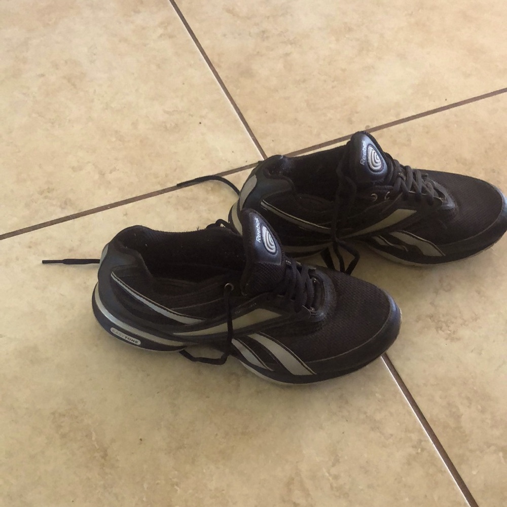 Redbox Ladies Easy tone, size 8.5.